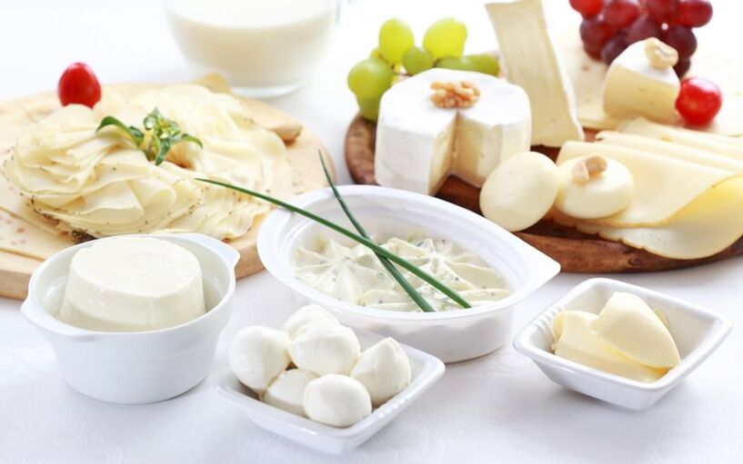 The fifth day of the 6-leaf diet is devoted to the use of cottage cheese, yogurt and milk. 